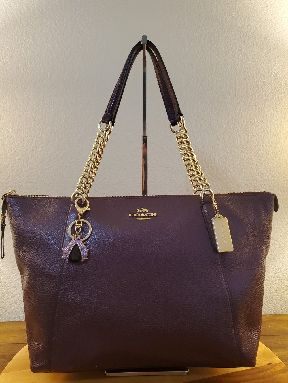 COACH AVA CHAIN TOTE DEEP PLUM IN PERFECT LIKE NEW CONDITION!!